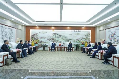 華特集團董事長、首席科學家王兆連會見中國農業銀行濰坊分行客人